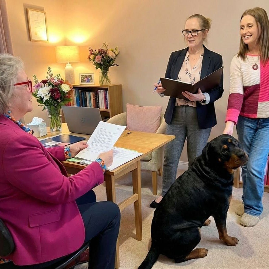 Celebrant Louise Pet Ceremony